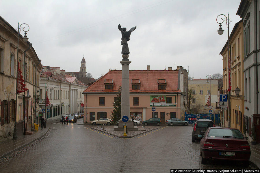 Ангел — символ Ужуписа. Вильнюс, Литва