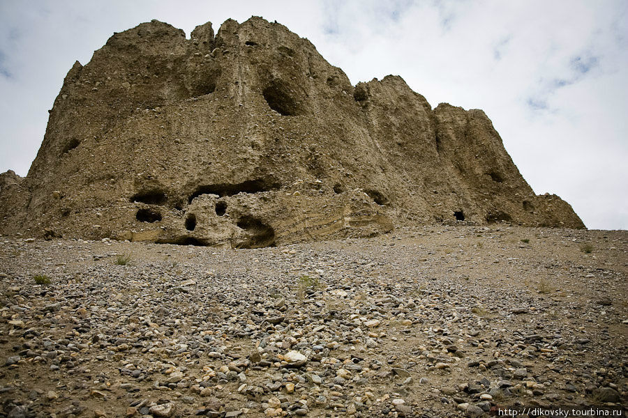 Буддистские пещеры. Вранг Таджикский Национальный парк, Таджикистан