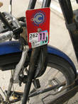 велосипеды в Швейцарии должны иметь такую наклейку, иначе штраф. Это страховка, стоит 5 или 7 франков в год