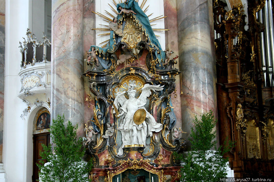 Св.Михаил. Скульптура Й. Й. Кристиана. Оттобойрен, Германия