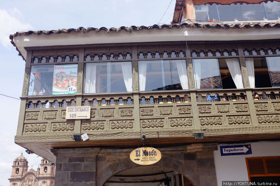 Город в горах Куско, Перу Город в горах Куско, Перу