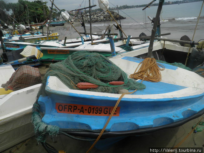 Sri Lanka (22) Гавань Галле – и лодки спят на берегу  … Галле, Шри-Ланка