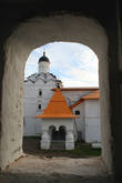 Самая древняя из сохранившихся церквей — Покровская (1619-1620)