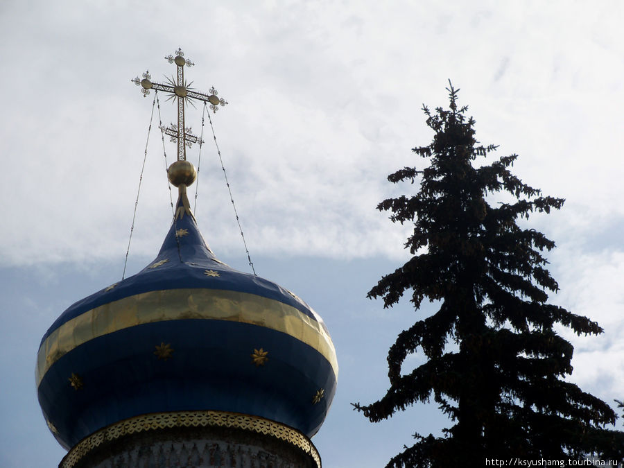 Купол Храма во имя Сошествия Святого Духа на апостолов (1476 г.) Сергиев Посад, Россия