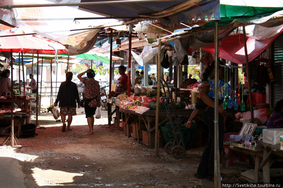 На рынке Сукхотай, Таиланд
