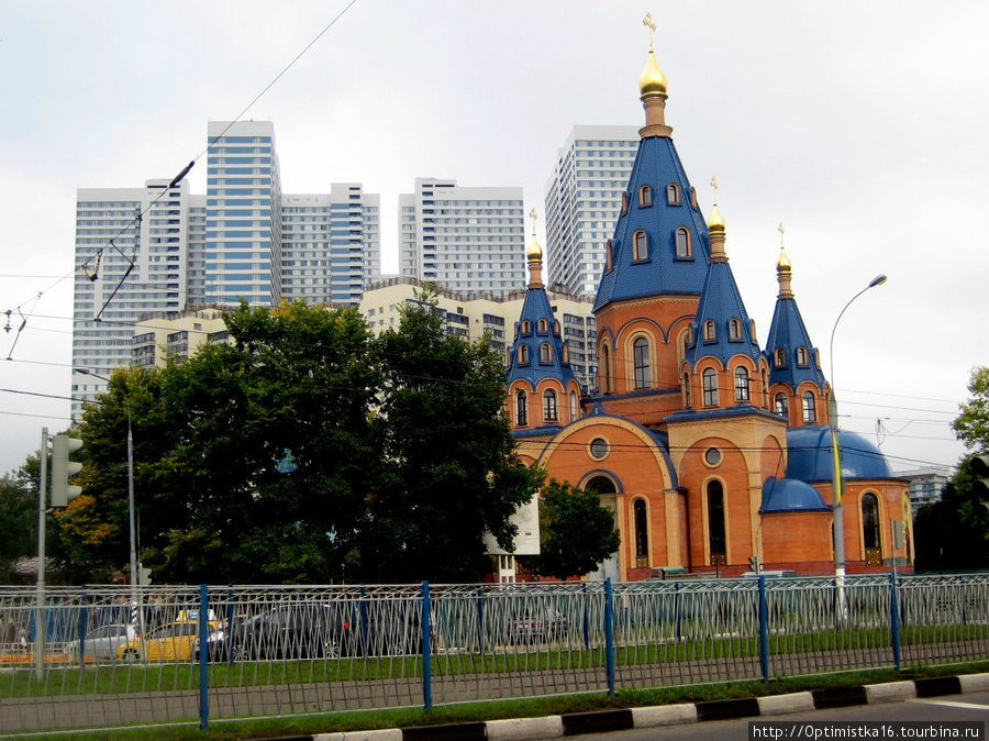 Вид на Северное Чертаново со стороны Чертановской улицы. Москва, Россия