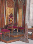 Кресло для папы римского.