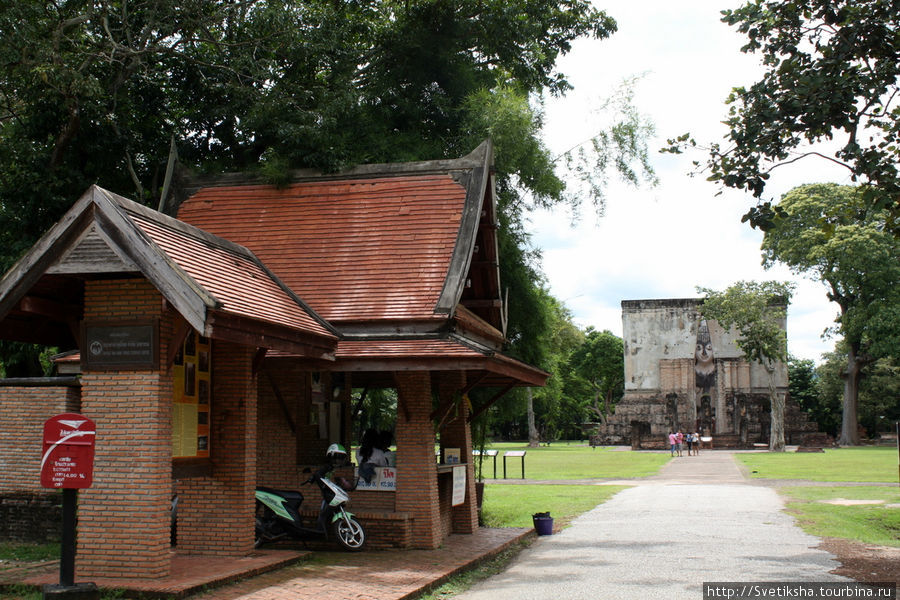 Окрестности Исторического парка Сукхотай Сукхотай, Таиланд