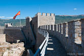 Точнее руины крепости, с отреставрированными стенами.
