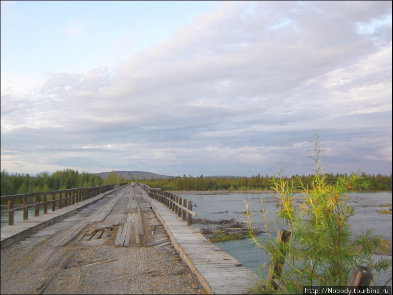 Мост через Индигирку. Томтор, Россия