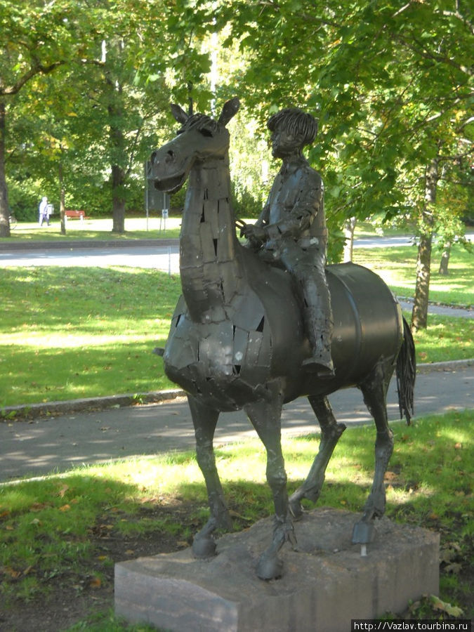 Памятник юному жокею Лохья, Финляндия