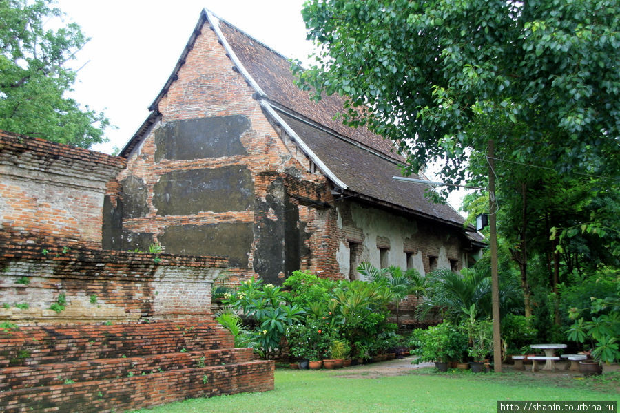 Ват Мае Нанг Плуем в Аюттхае Аюттхая, Таиланд