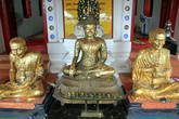 Будда и монахи, Ват Мае Нанг Плуем в Аюттхае