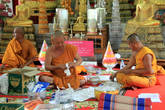 Монахи, Ват Мае Нанг Плуем в Аюттхае
