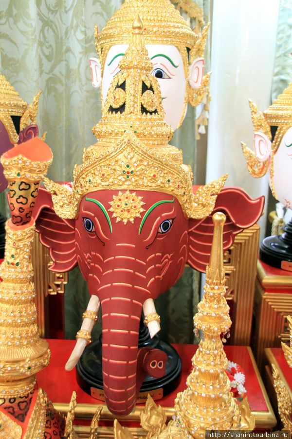 Голова слона,  Ват Такаронг в Аюттхае Аюттхая, Таиланд