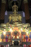 Будда на алтаре, Ват На Пхрамаин в Аюттхае