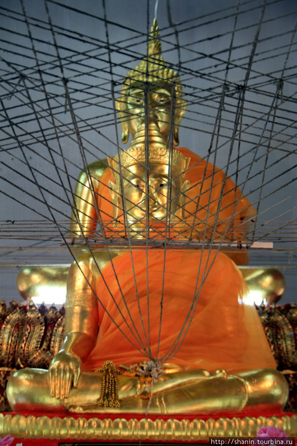 Будда, Ват Прадисатхан в Аюттхае Аюттхая, Таиланд