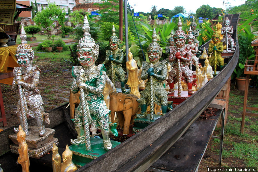 Ват Тхаммикарат в Аюттхае Аюттхая, Таиланд