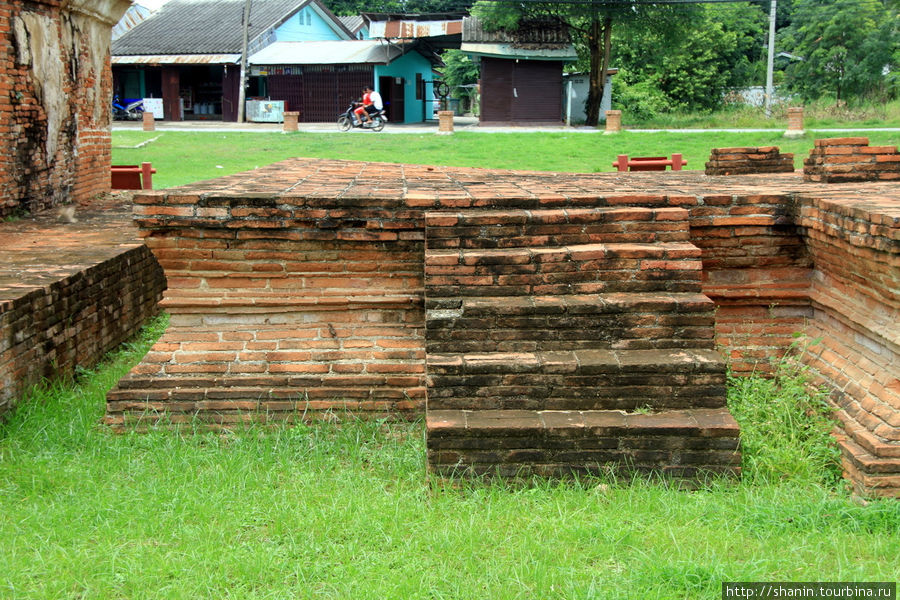 Руины, Ват Хасдавас в Аюттхае Аюттхая, Таиланд