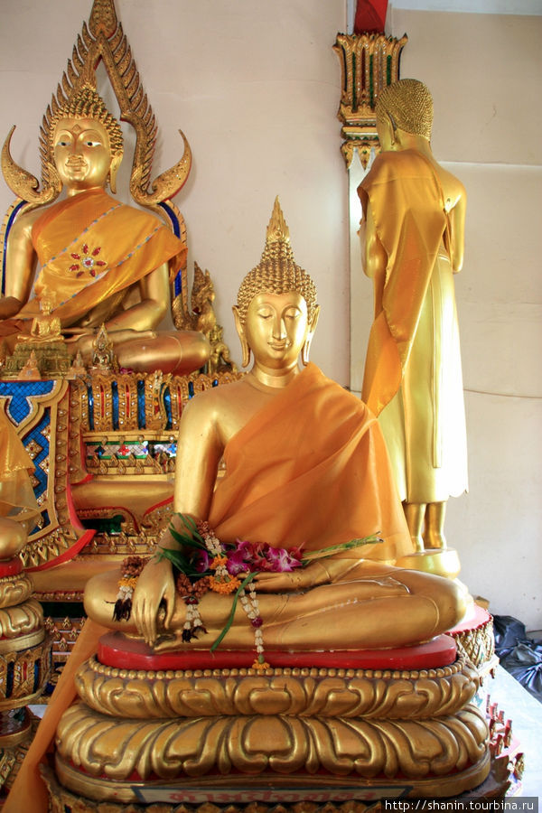 Будды, Ват Чоенг Тха в Аюттхае Аюттхая, Таиланд