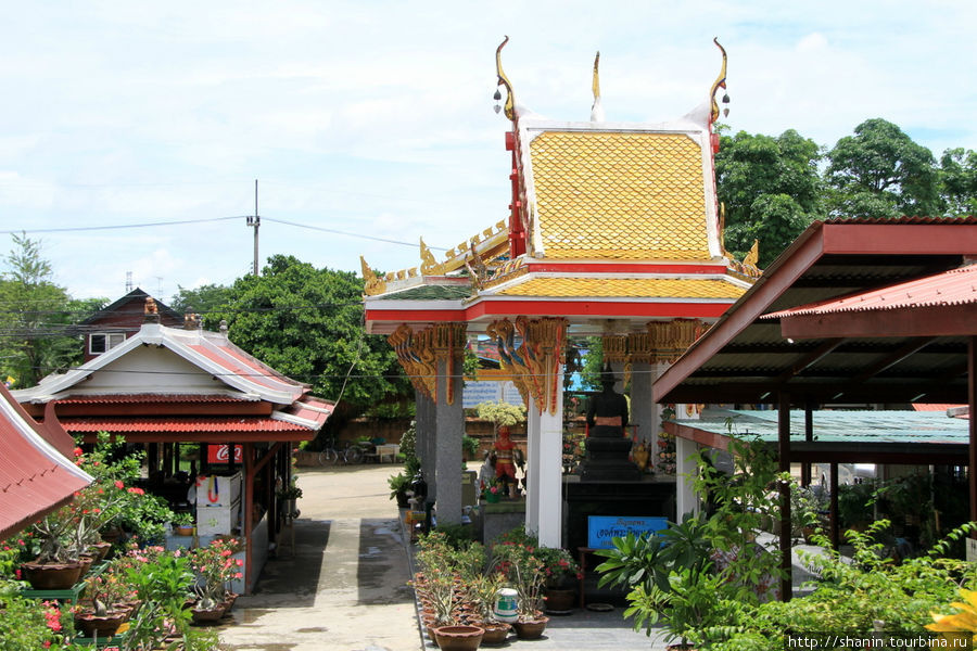 Ват Чоенг Тха в Аюттхае Аюттхая, Таиланд