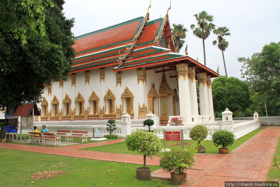 Главный храм, Ват Сувандарарам Раджаваравихарн Аюттхая, Таиланд