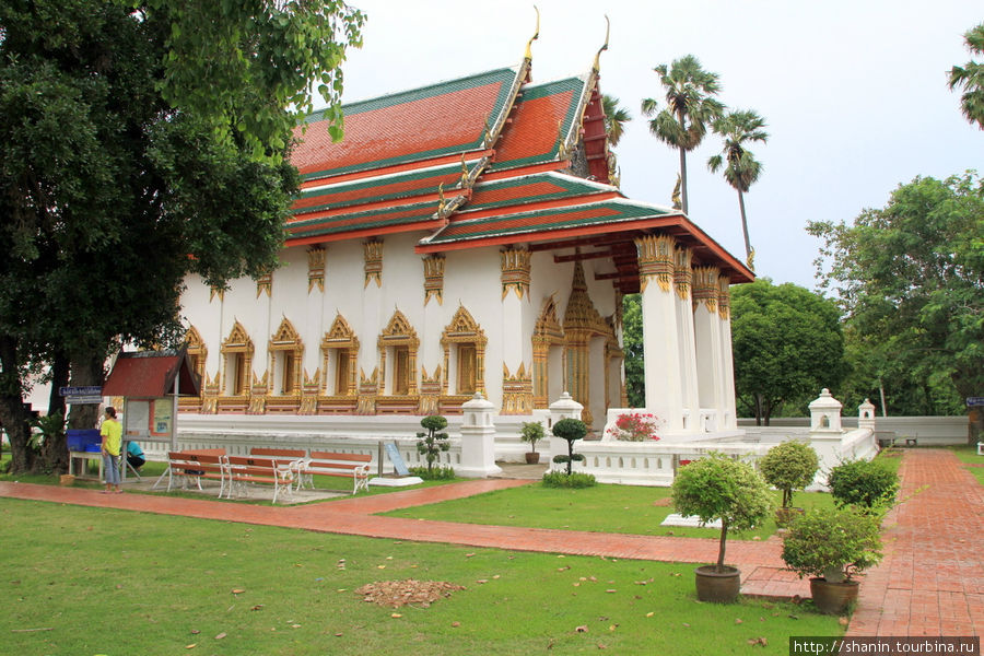 Храм, Ват Сувандарарам Раджаваравихарн Аюттхая, Таиланд