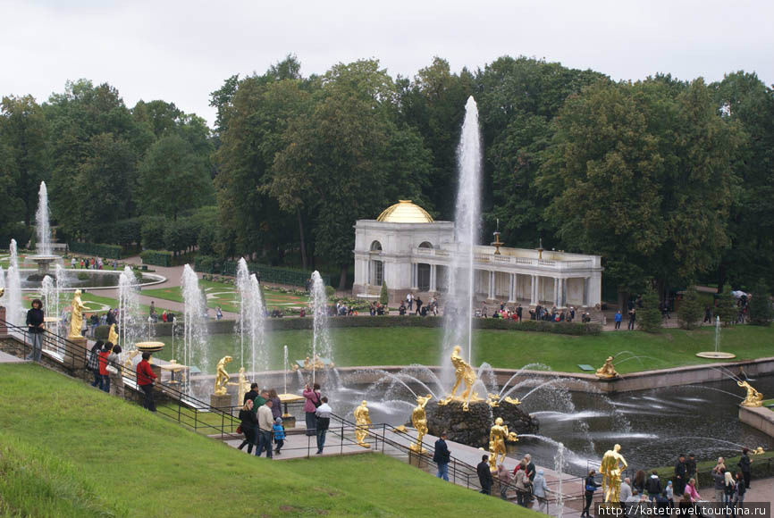 Торжество Петергофа Санкт-Петербург, Россия