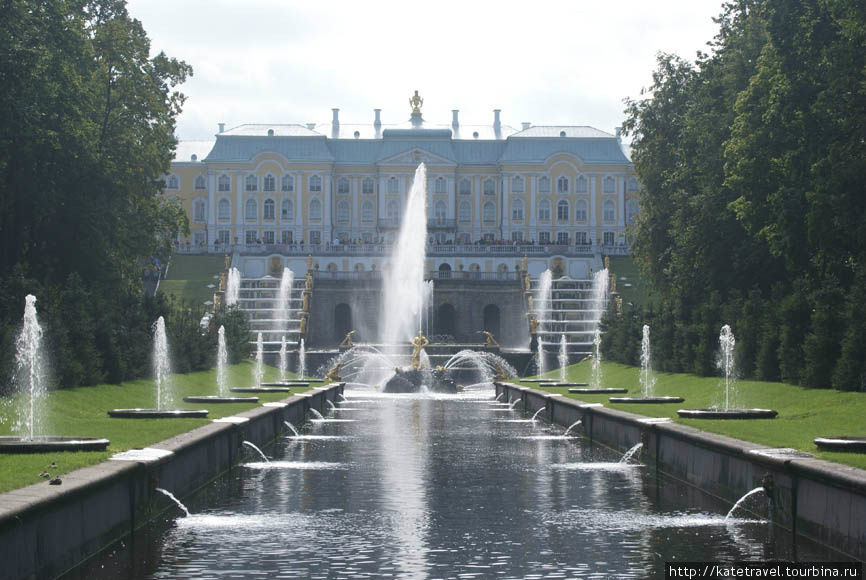 Торжество Петергофа Санкт-Петербург, Россия