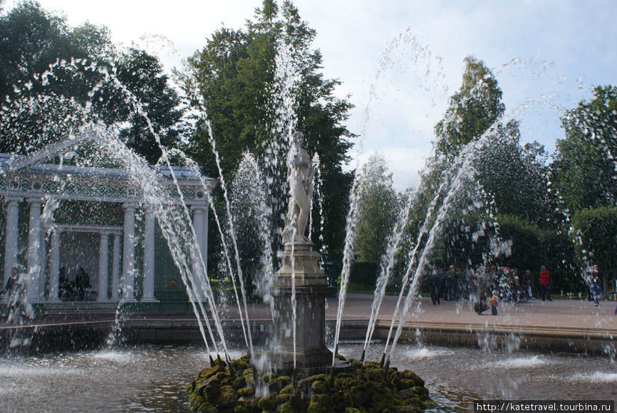 Фонтан Ева Санкт-Петербург, Россия