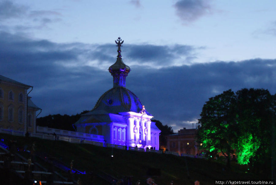 И напоследок — несколько фото с праздника закрытия фонтанов Санкт-Петербург, Россия
