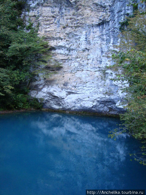 Голубое озеро. Рица Реликтовый Национальный Парк, Абхазия