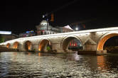 Один из символов Скопье – каменный пешеходный мост через реку Вардар, который построили еще в XV веке.
