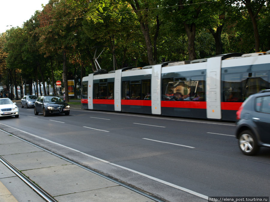 современный венский трамвай Вена, Австрия