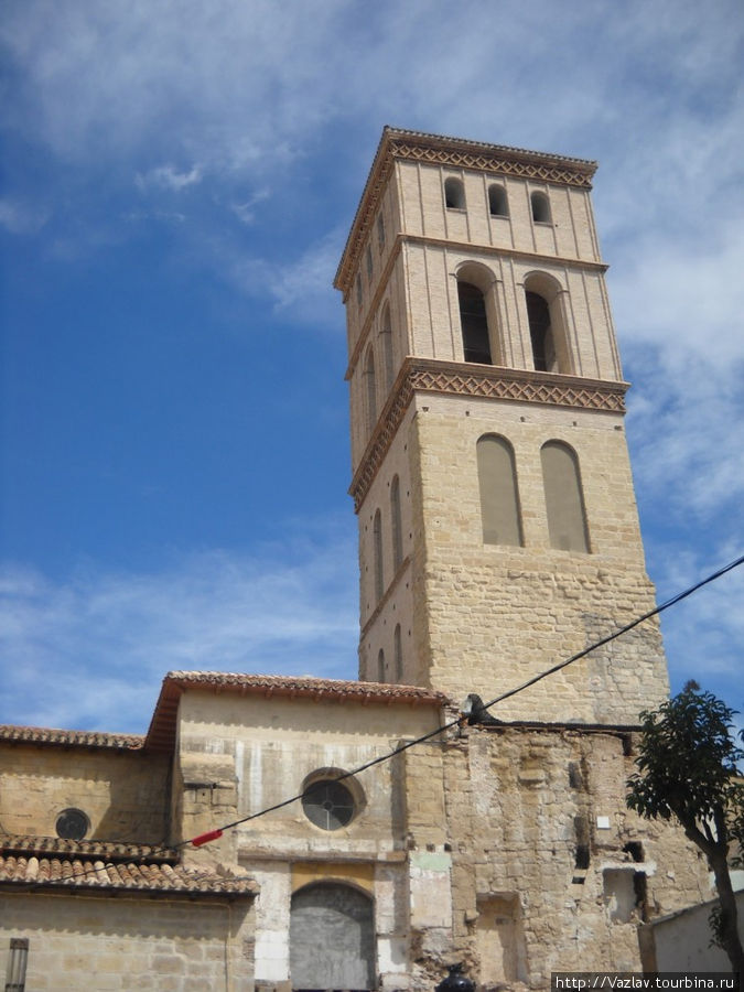Церковная колокольня Логроньо, Испания