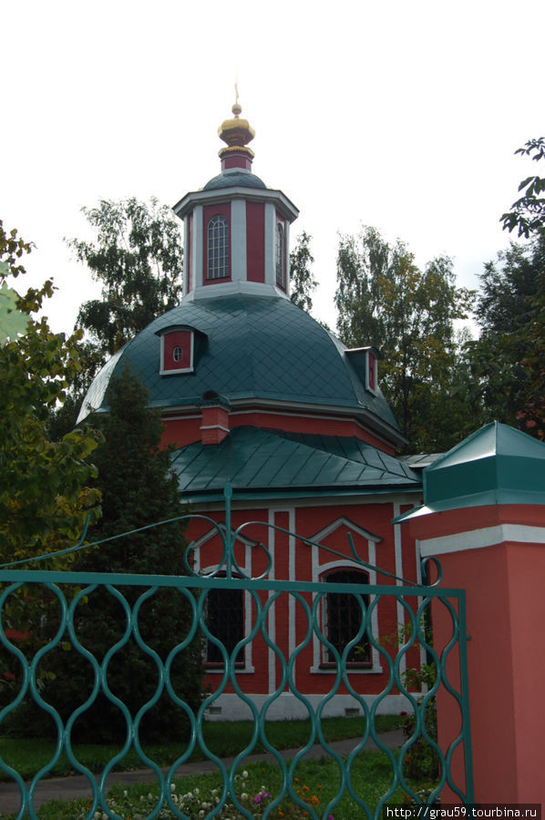 Храм Святой Троицы в Воронцово