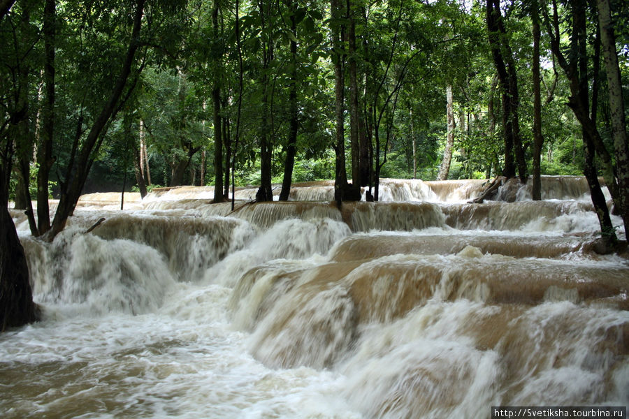 Водопад Тад Сэ Провинция Луангпрабанг, Лаос