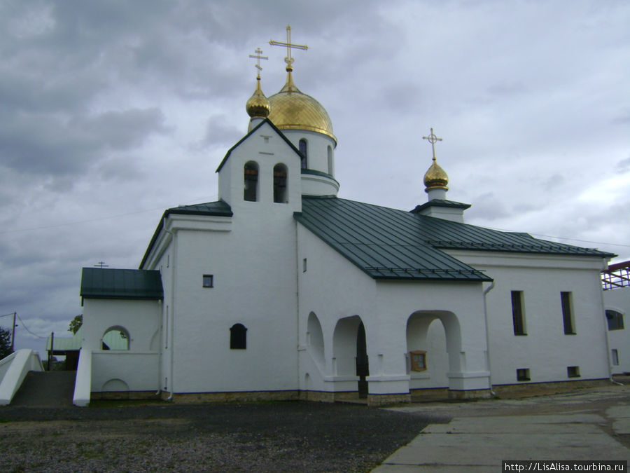 Церковь находится на пересечении ул.Володарского и Пролетарской. Колпино, Россия