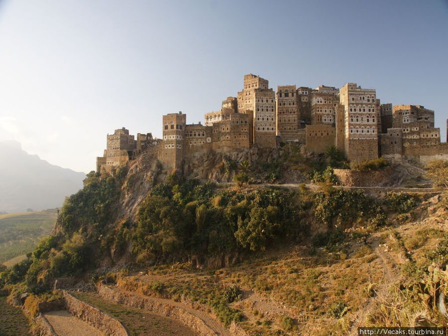 Город над пропастью (Al Hajjarah) Аль-Хаджара, Йемен