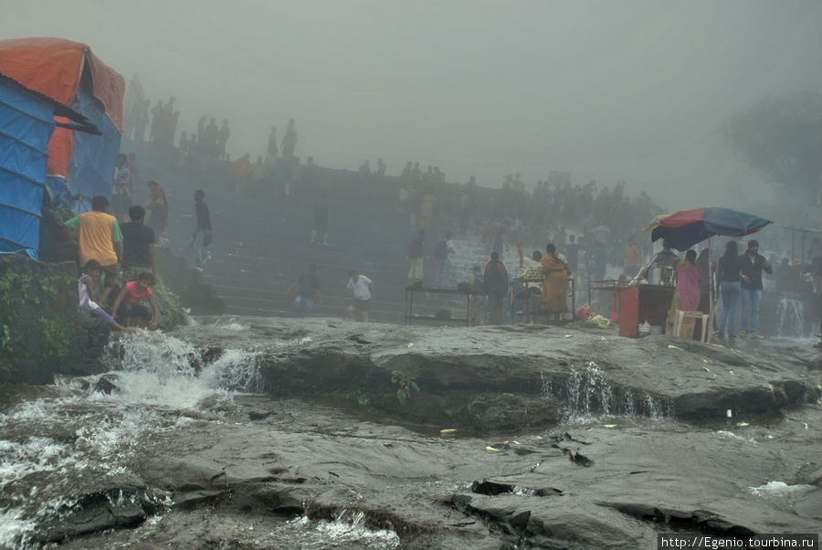 туманно... Штат Махараштра, Индия