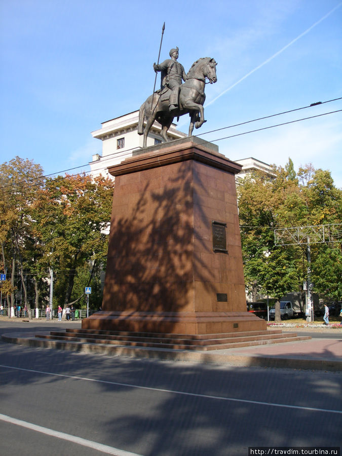 Памятник казаку Харько. Харьков, Украина
