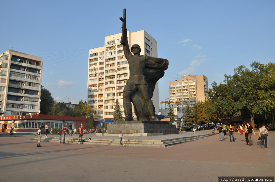Памятник Воину-освободителю. Харьков, Украина