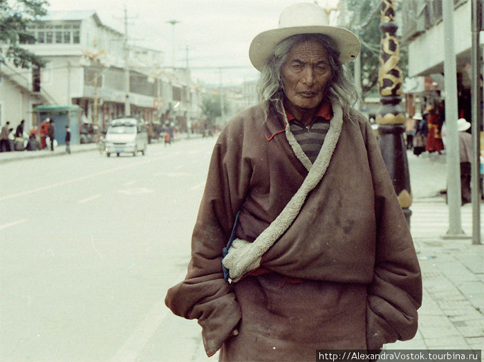 типичный представитель местного населения, как я его окрестила — Джанго Тибет, Китай