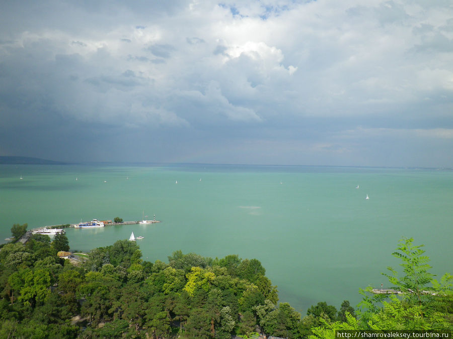Озеро Балатон около монастыря Тихань, Венгрия