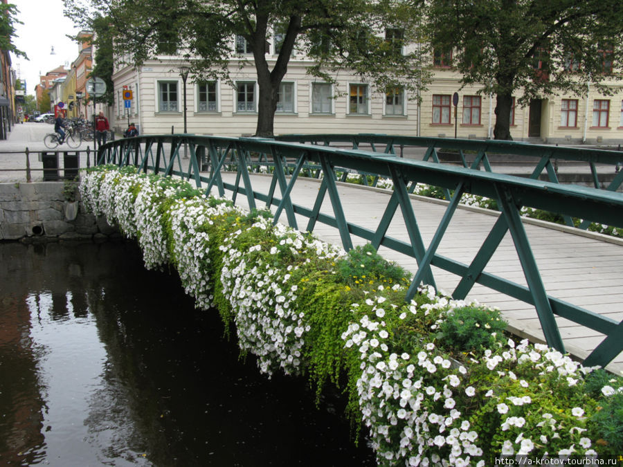 Мостик Уппсала, Швеция