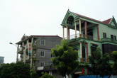 Типичные вьетнамские дома — узкие с нарядными фасадами