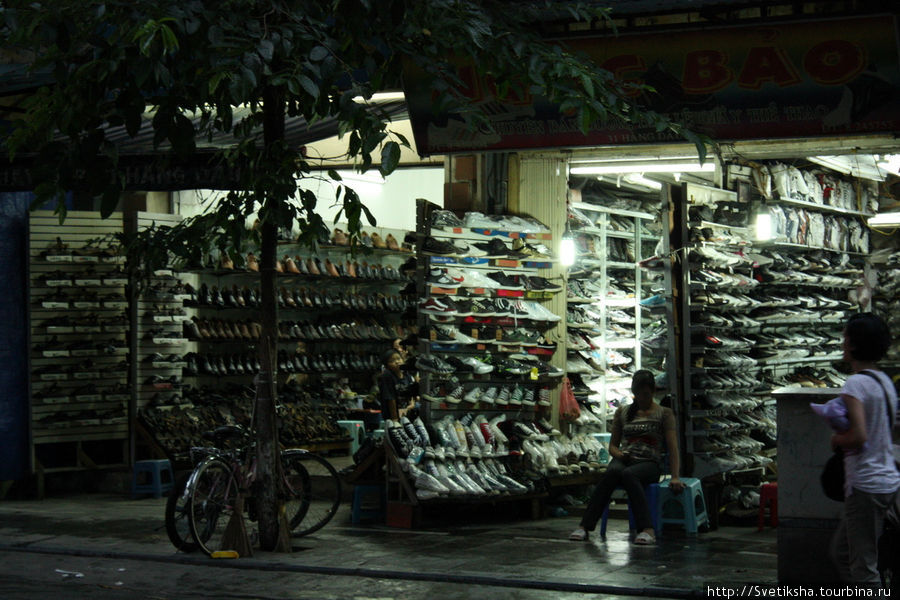 Обувная улица Ханой, Вьетнам