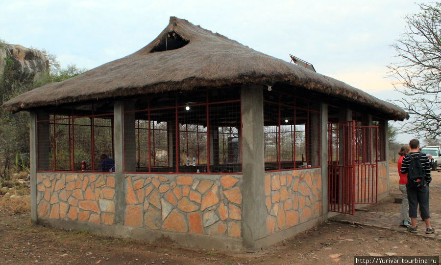 Столовая в кемпинге Серонера Серенгети Национальный Парк, Танзания