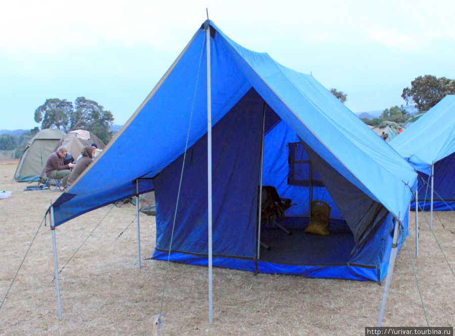 Палатка с кроватями Серенгети Национальный Парк, Танзания