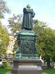 Памятник М. Лютеру